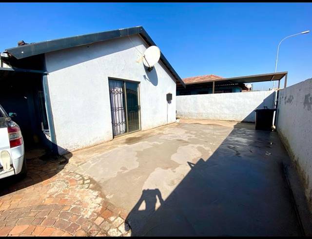 3 BEDROOM PROPERTY TO RENT IN PROTEA GLEN